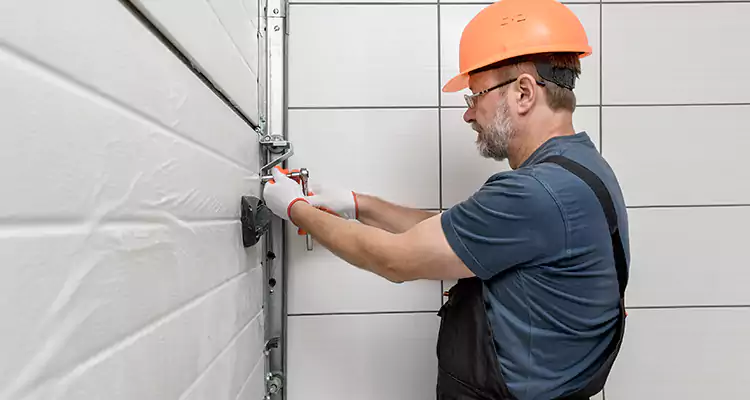 Emergency Garage Door Repair in Immokalee, FL