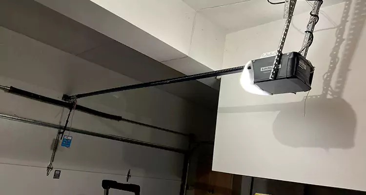 Linear Garage Door Opener Repair in Immokalee, FL