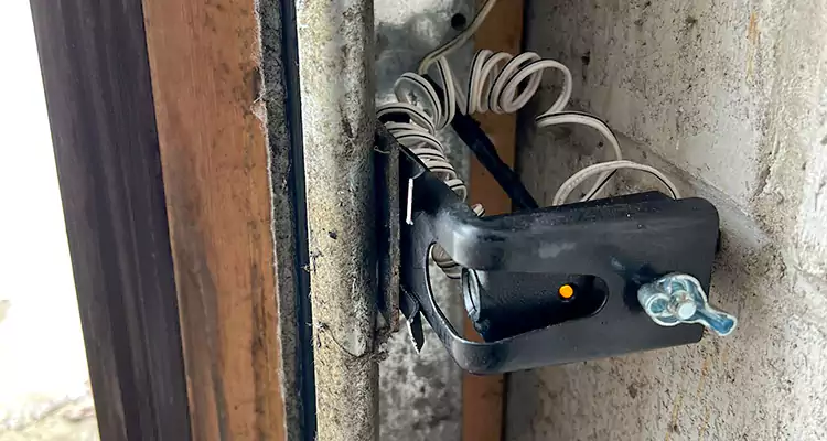 Fix Broken Garage Door Sensor in Immokalee, FL