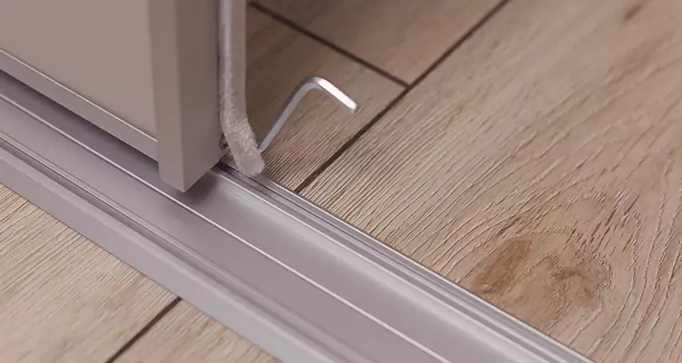 Squeaky Sliding Door Repair in Immokalee, FL