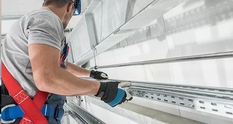 Glass Balcony Railing Replacement in Immokalee, FL